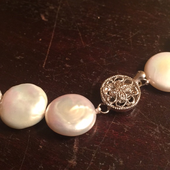 Coin pearl necklace - Picture 2 of 4